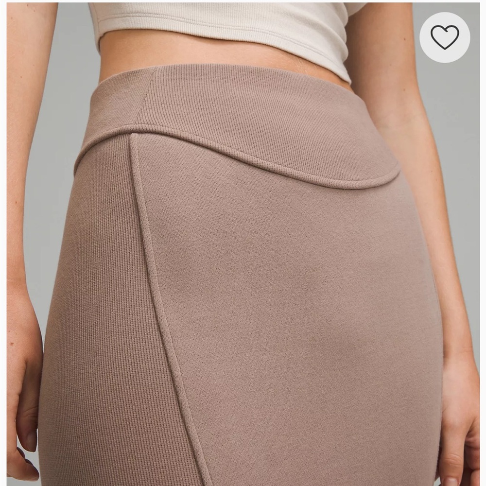 Lululemon Scuba High-Rise Mini Skirt - Picture 4 of 8
